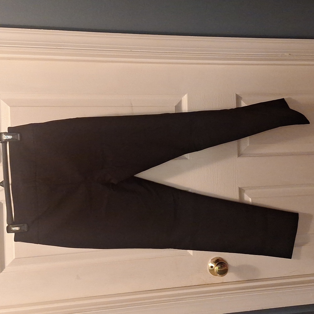 Attyre Women's Elegant Black Dress Pants** - Picture 2 of 3